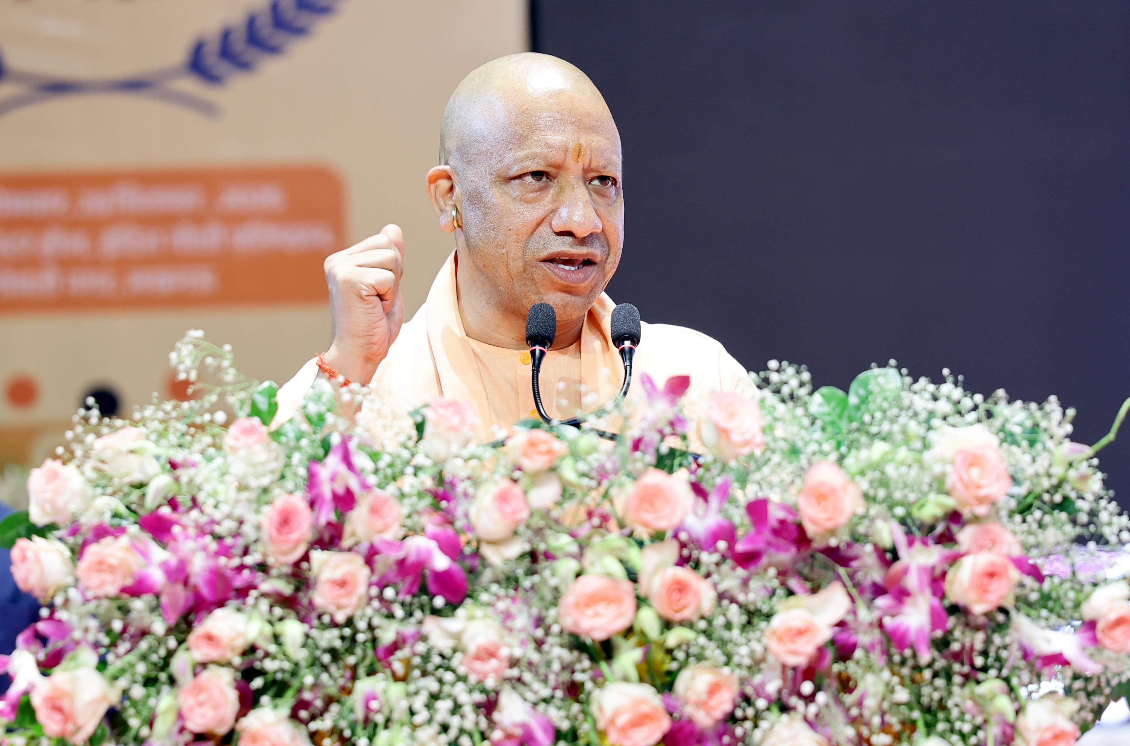 सीएम योगी ने 1,375 ग्राम पंचायत अधिकारियों को दिए नियुक्ति पत्र, बोले- आत्मनिर्भर गांवों से बनेगा विकसित यूपी