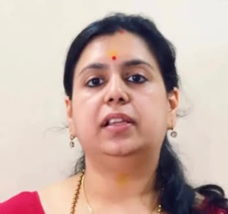 IAS की कुर्सी छोड़ अब राजनीति में उतरेंगी दिव्या मित्तल, बोलीं- यूपी मेरी कर्मभूमि, यहीं से शुरू करूंगी नई पारी