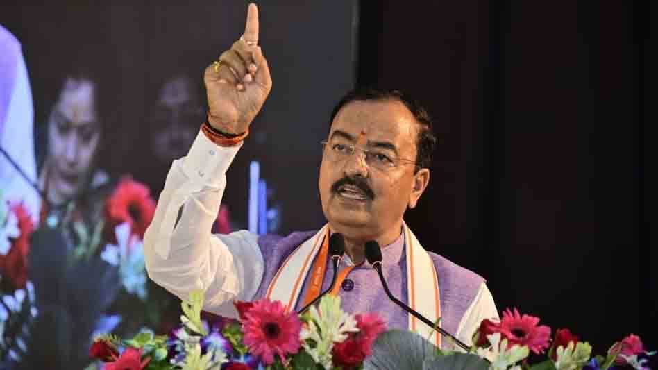 सितंबर तक पीएम आवास योजना-ग्रामीण के सभी लंबित आवास पूरे कराएं अधिकारी: केशव प्रसाद मौर्य