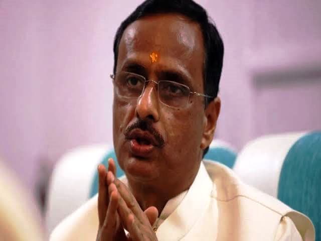 दिनेश शर्मा के आभार संदेश में राजनाथ सिंह का जिक्र नहीं, सियासी गलियारों में उठे सवाल