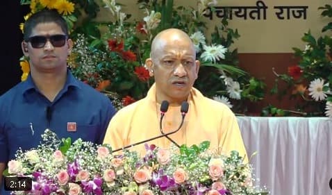 AI जवाब दे सकता है, सवाल करना किताबें सिखाती हैं : सीएम योगी