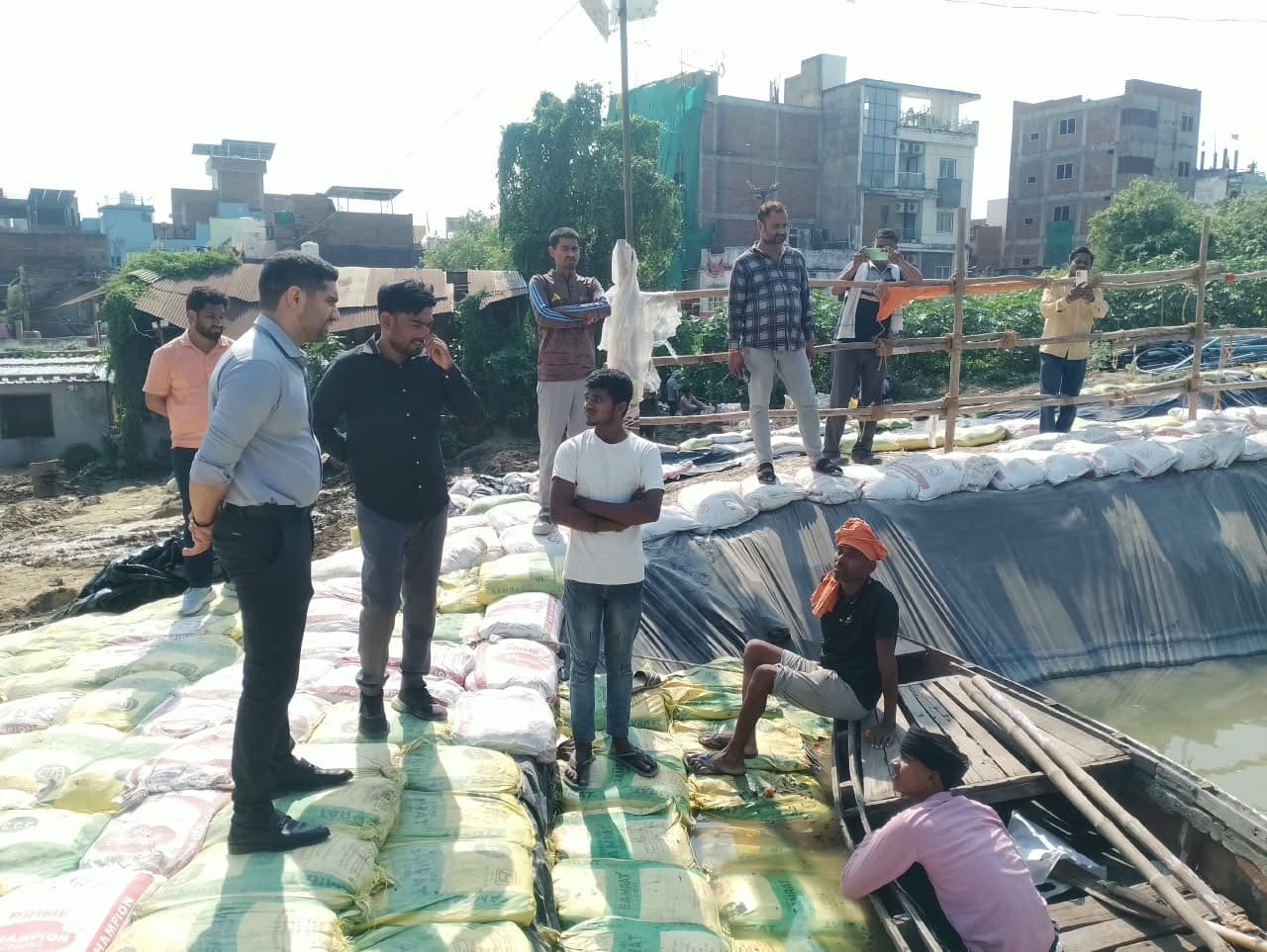 दुर्गा प्रतिमा विसर्जन की तैयारियां तेज, नगर आयुक्त ने संकुलधारा और कुरुक्षेत्र पोखरे का किया निरीक्षण