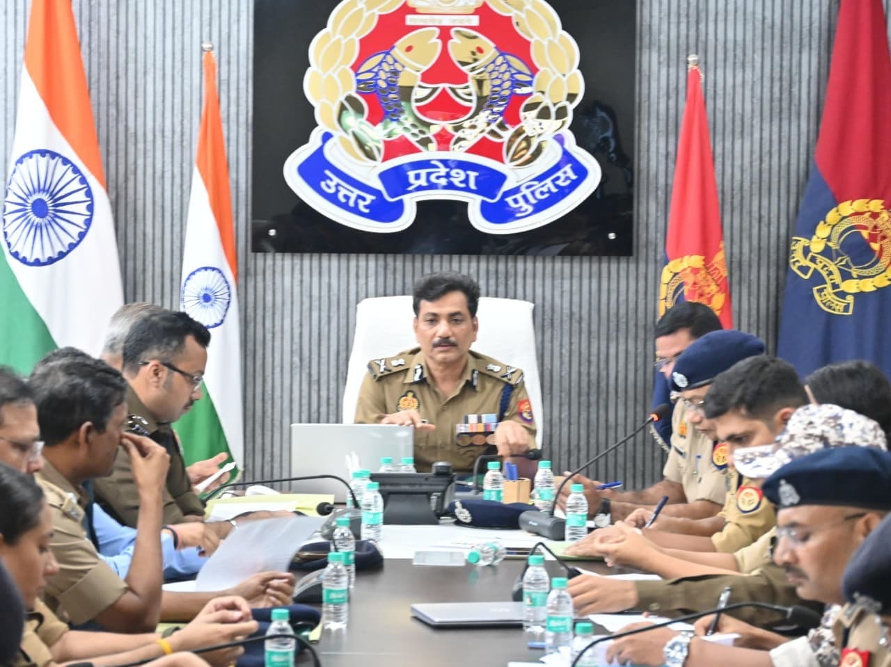 सीएम और केंद्रीय रेल मंत्री के वाराणसी दौरे को लेकर पुलिस अलर्ट, मोहित अग्रवाल ने अधिकारियों को दिए सुरक्षा के कड़े निर्देश