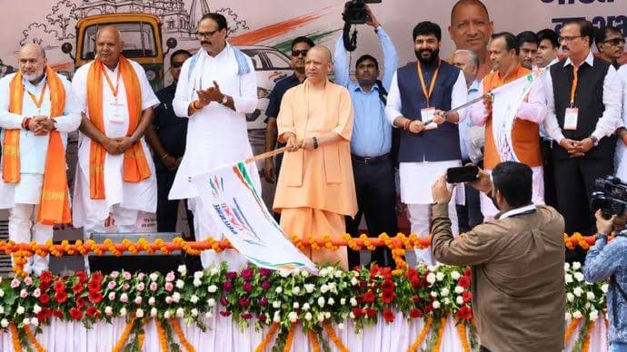 जीरो कमीशन पर चलेगी भारत टैक्सी, चालक को पांच लाख की सामाजिक सुरक्षा: मुख्यमंत्री योगी आदित्यनाथ