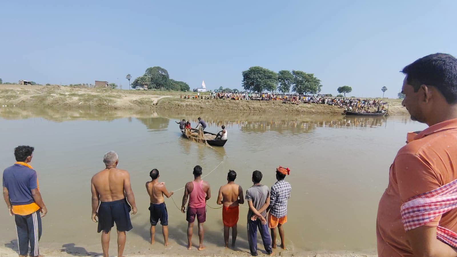 बलिया : गंगा में नहाते समय तेज धारा में बहा 14 वर्षीय किशोर, सागरपाली के सेमरा घाट पर तलाश जारी