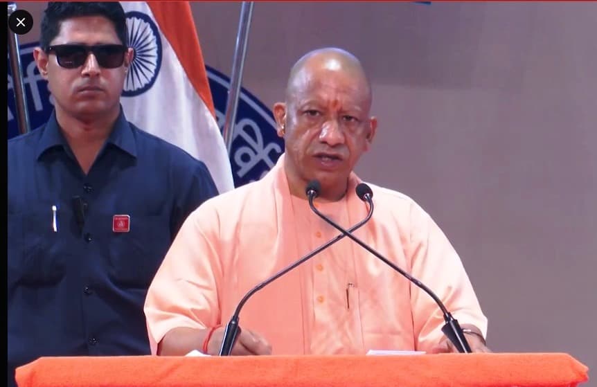 विदेशी आक्रांताओं ने भारत का वैभव ही नहीं, ज्ञान परंपरा मिटाने की भी कोशिश की: योगी