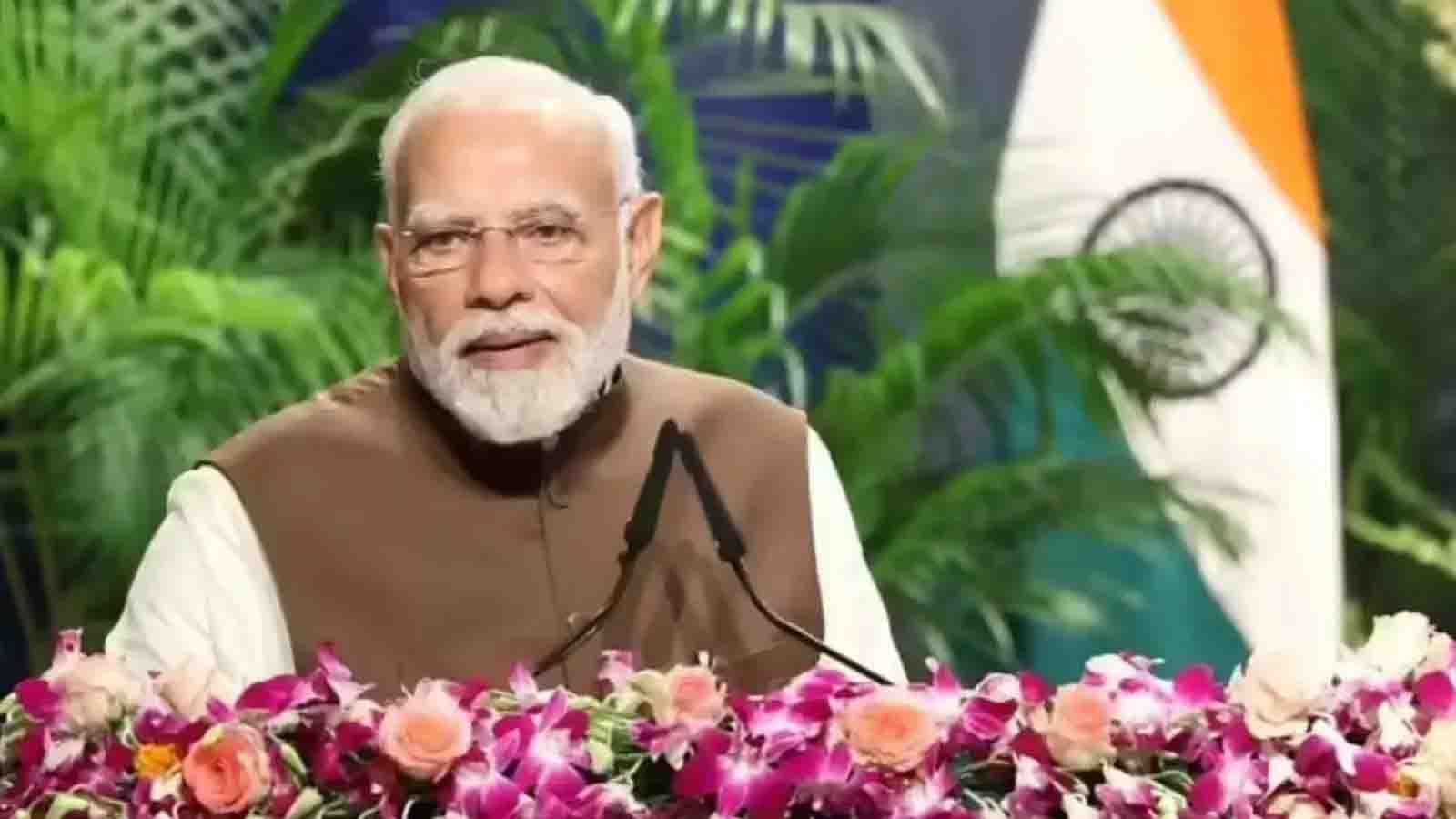 भारतीय खिलाड़ियों को मिल रही नई ताकत, PM मोदी ने इलावेनिल का लेख किया साझा