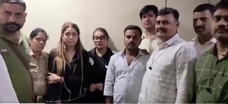 शिवा शर्मा हत्याकांड : 11 दिन की तलाश के बाद नागपुर से गिरफ्तार हुई श्रद्धा दुबे, बहन रश्मि और चालक दानिश भी STF के हत्थे चढ़े