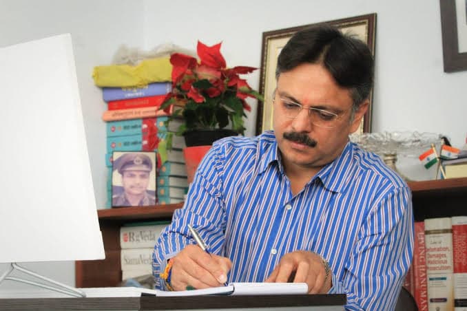 पत्रकारों और उनके परिवारों के लिए स्थायी सुरक्षा कवच की मांग, सीएम योगी से डॉ. राजेश्वर सिंह की अपील