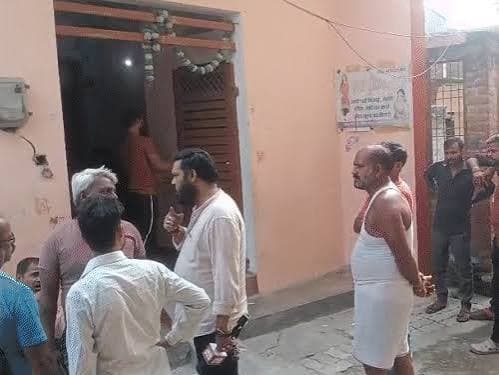 कृष्णानगर में दोहरा हत्याकांड: पत्नी और बेटी की हत्या के आरोप में पिता गिरफ्तार