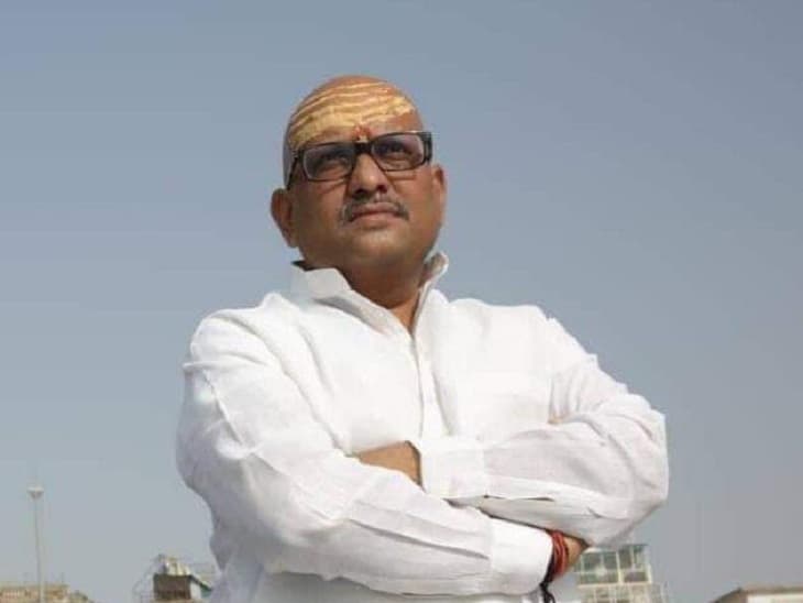 वाल्मीकि जयंती पर अजय राय का भाजपा पर हमला, खड़गे के समर्थन में दिया बयान