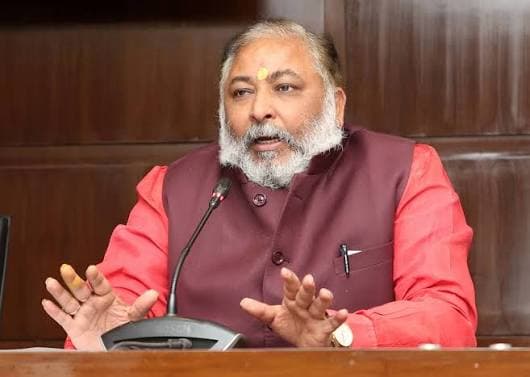 जन्माष्टमी पर मथुरा-वृंदावन के लिए अलर्ट, बसों और स्टेशनों पर बढ़ेगी निगरानी