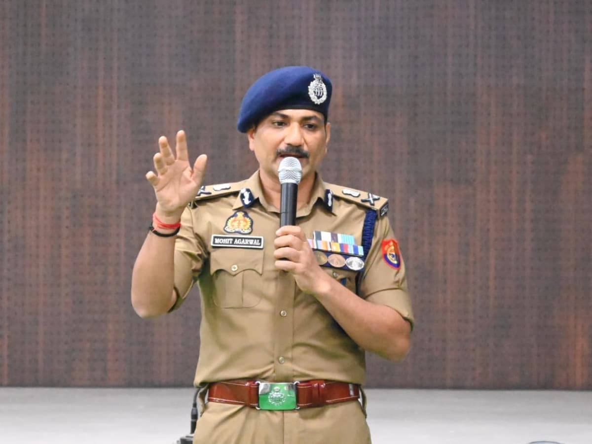 एयर शो से पहले वाराणसी पुलिस को सॉफ्ट स्किल ट्रेनिंग, विनम्र व्यवहार पर जोर