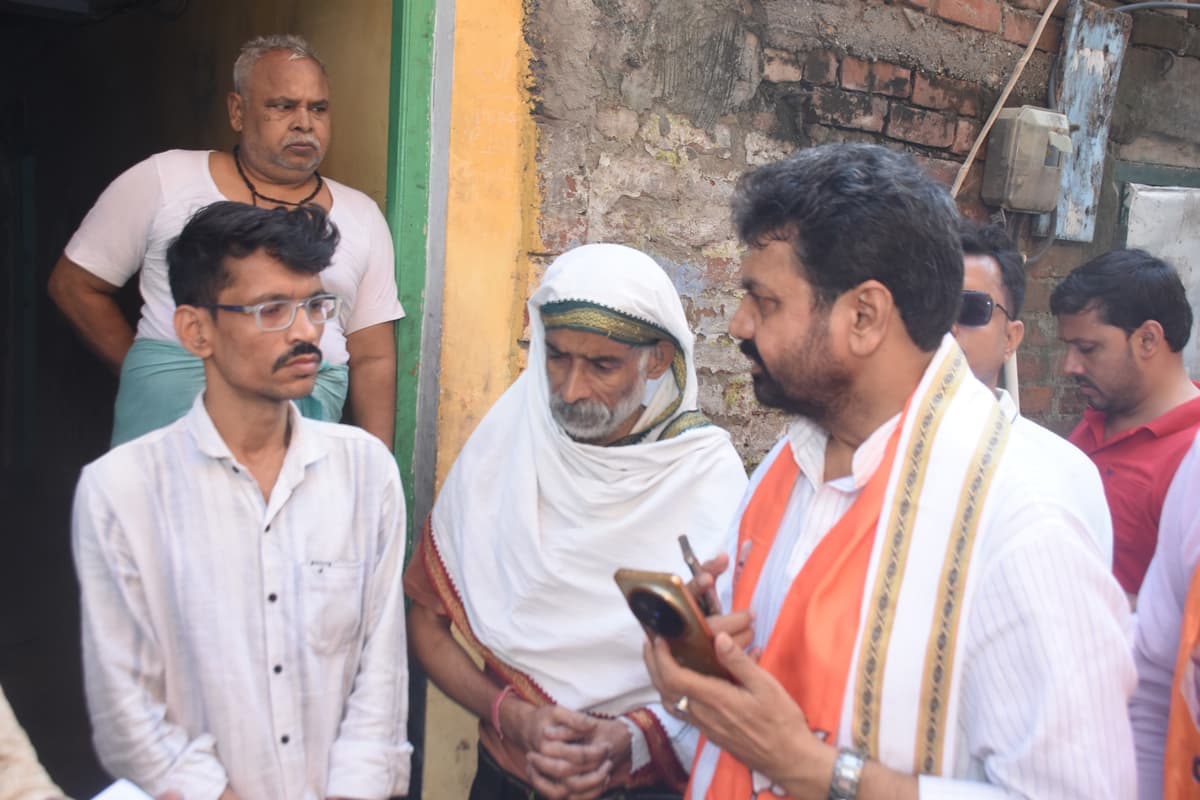 मध्यमेश्वर में ‘सरकार आपके द्वार’ कार्यक्रम, लाभार्थियों ने मंत्री दयालु को सुनाई बदलाव की कहानी