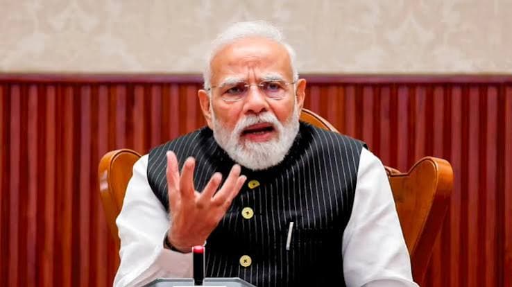 रामधारी सिंह दिनकर की जयंती पर पीएम मोदी ने किया नमन, बोले- उनकी कविताएं आज भी जगाती हैं शौर्य और आत्मगौरव