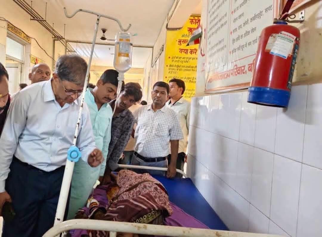 बलिया : मड़ुआ के आटे की रोटी खाने से महिलाएं और बच्चे बीमार, कई अस्पताल में भर्ती