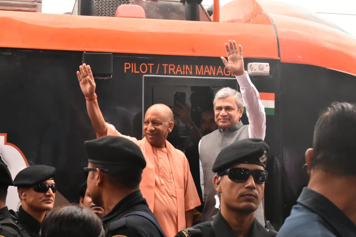 काशी से दिल्ली का सफर होगा और आसान: वंदे भारत स्लीपर ट्रेन शुरू, 10 मेमू सेवाओं को भी मिली हरी झंडी
